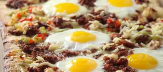 Corned Beef Hash Breakfast Pizza