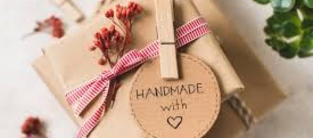 Selling Handmade Products Online: A Guide to Turning Creativity into Profit